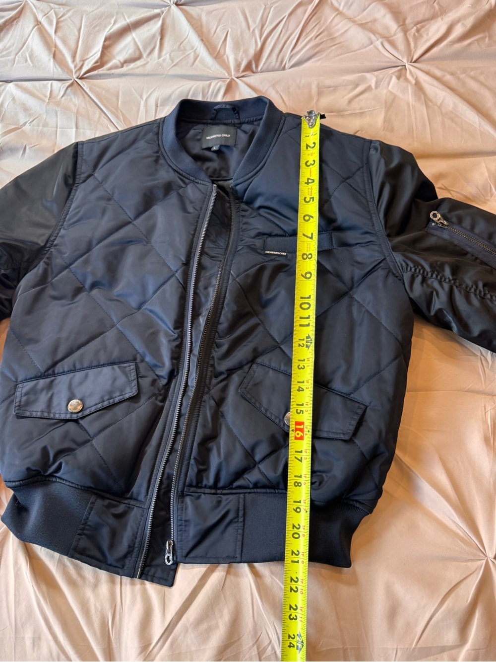 Members Only Black Quilted cropped Bomber Jacket Navy/Black color size Large - Picture 9 of 10